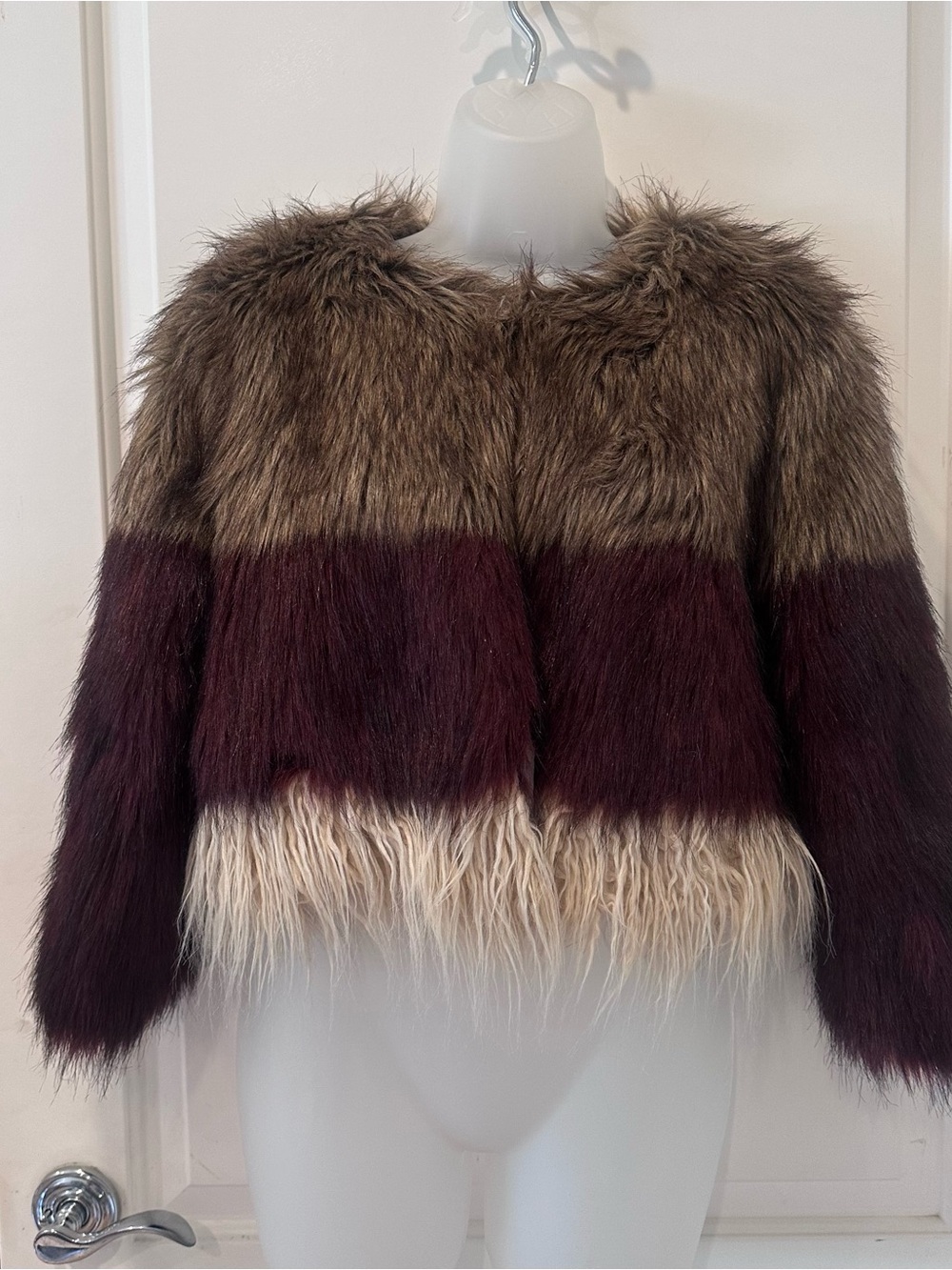 Questions - Faux Fur Colorblock Jacket - Brown, Burgundy & Cream, size M